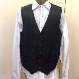 Men’s leather vest
